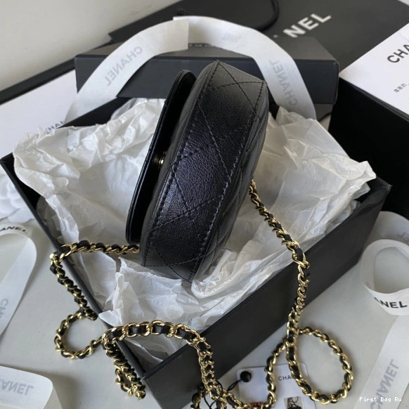 First Bag Ru CHAIN CHANELUTCH CHANEL WITH 0721